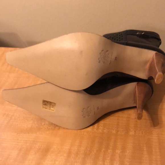 Black leather boot - Picture 2 of 4